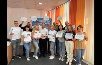 Терапия - Композитные виниры – инъекционная техника переноса композитных реставраций (Киев)