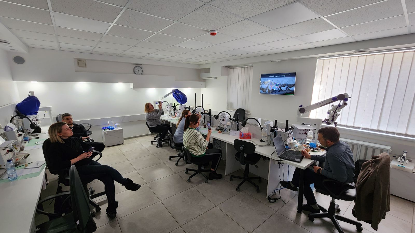 Майстерність у реставрації: відновлення контактного пункту