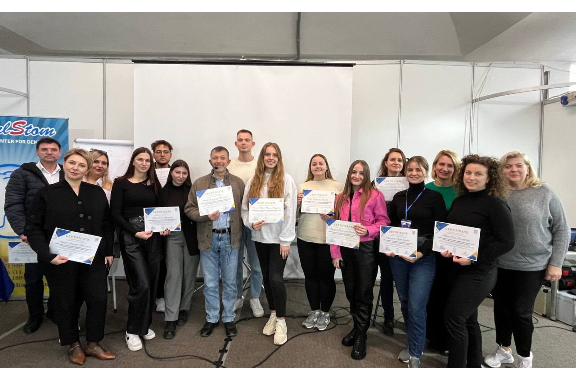 Естетичне відновлення центрального різця: форма, морфологія, блиск (Виставка Дентал Експо 2026 - Львів)