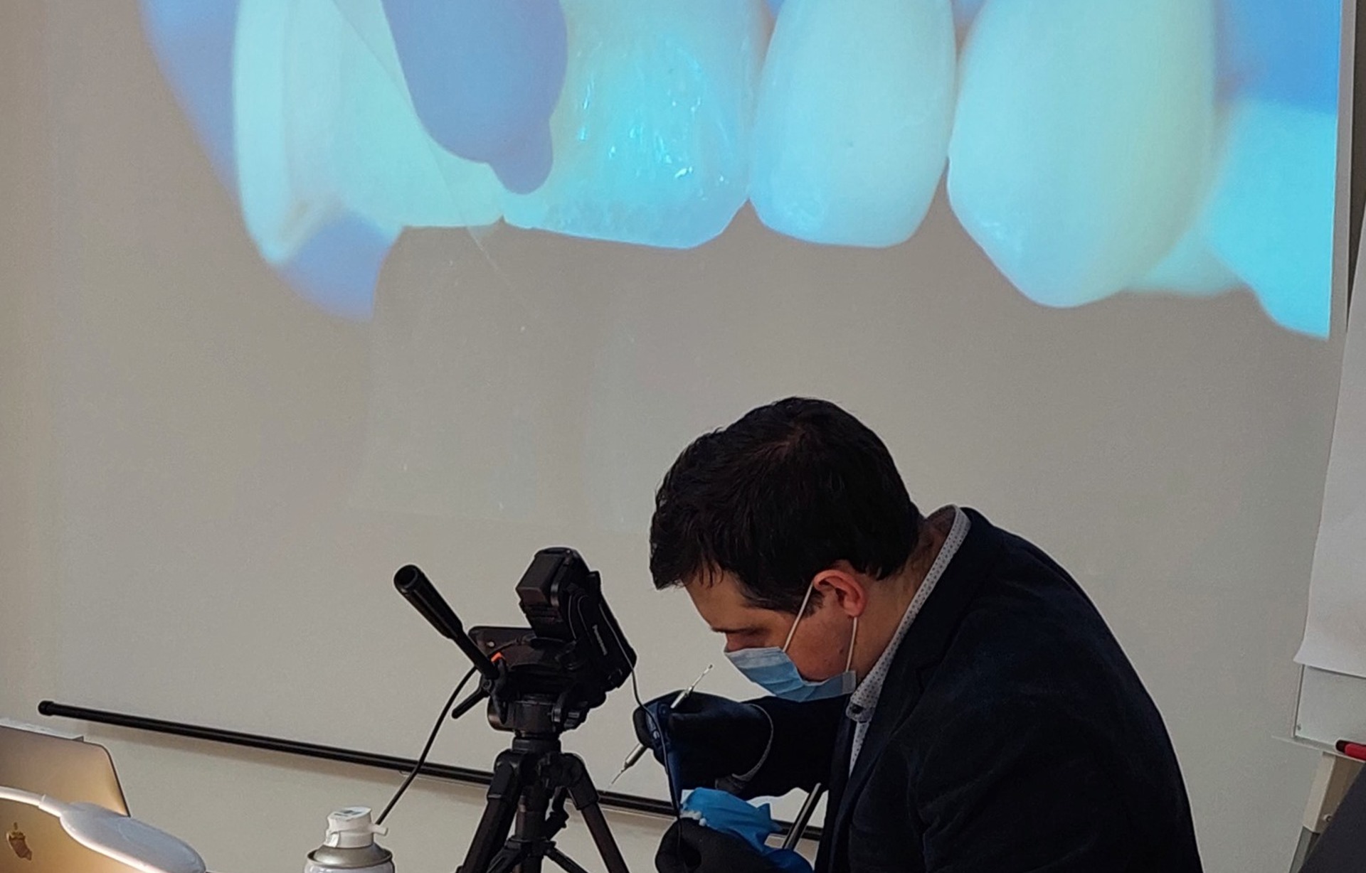 Анатомія та реконструкція контактного пункту: Фронтальна та бічна ділянки