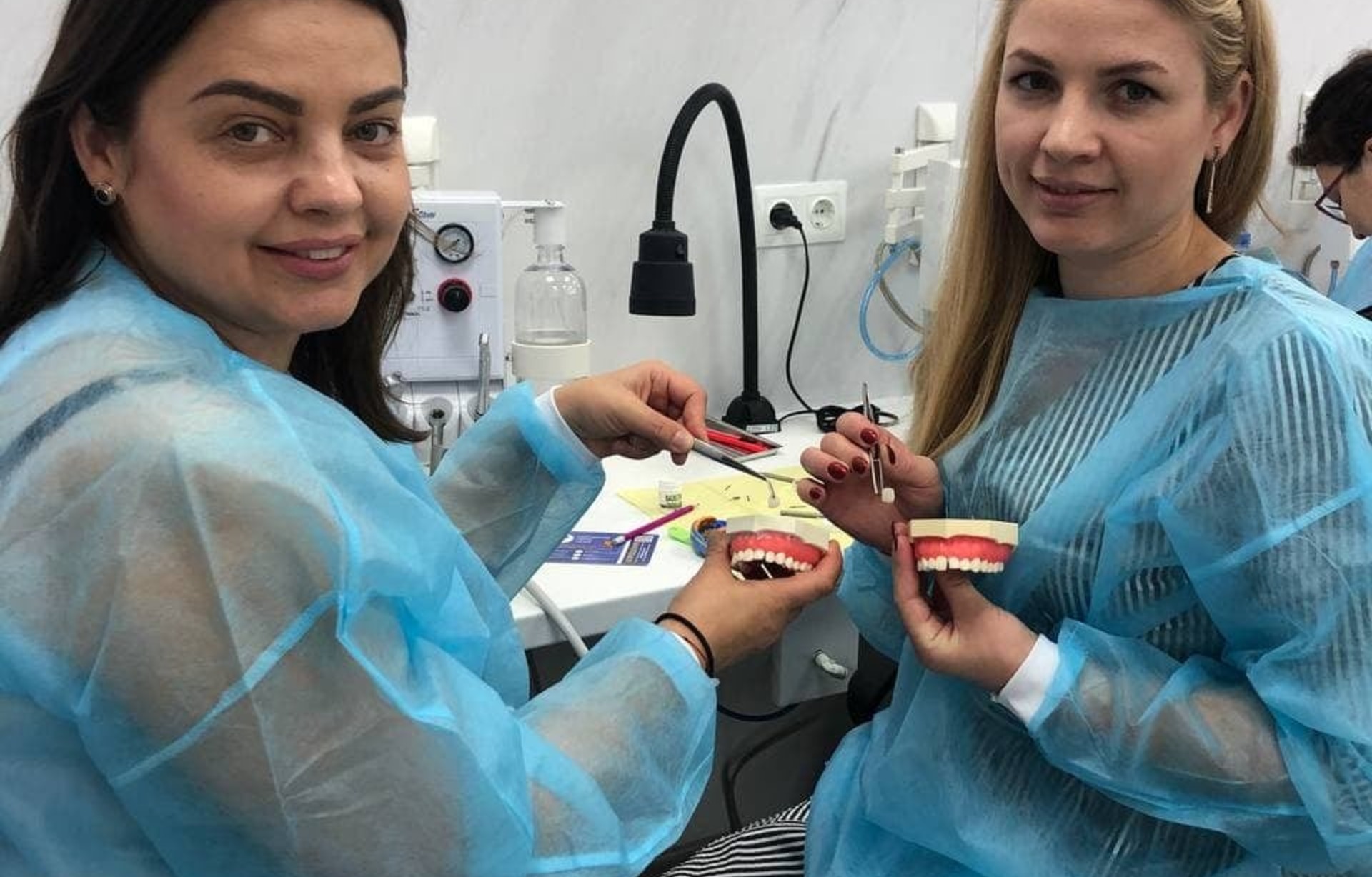 Протезування на імплантатах. Майстер-клас з ортопедичної стоматології